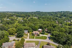 2665 Gloucester Dr, Pittsburgh, PA 15241 - Photo 6