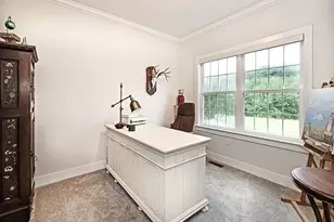 216 Hickory Ln, Adams Township, PA 16046 - Photo 2