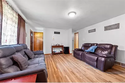 538 Newport Dr, Hempfield Township, PA 15601 - Photo 10