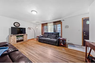 538 Newport Dr, Hempfield Township, PA 15601 - Photo 12