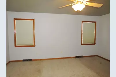 113 Kilarney Dr, Hempfield Township, PA 15639 - Photo 12