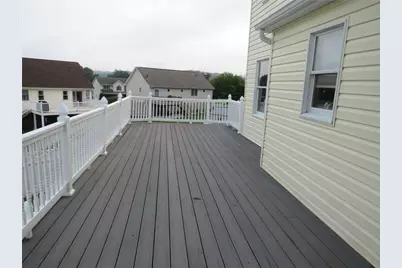 113 Kilarney Dr, Hempfield Township, PA 15639 - Photo 2