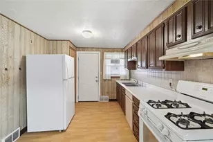 207 Westwood Ave, Masontown, PA 15461 - Photo 12