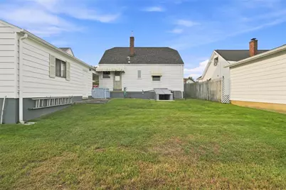 207 Westwood Ave, Masontown, PA 15461 - Photo 32
