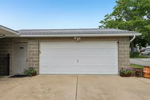 162 Thorn St, Oaklahoma Boro, PA 15613 - Photo 6