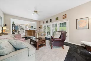 8 Crystol Ct, Penn Twp, PA 15642 - Photo 12
