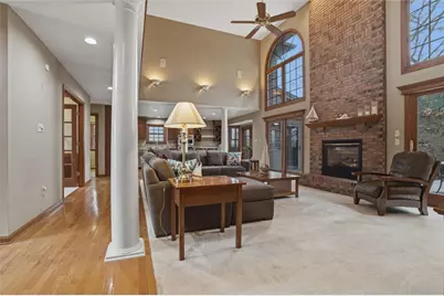 1000 Fawn Valley Dr, Cecil, PA 15317 - Photo 8