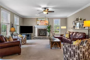 124 Majestic Dr, Cranberry Township, PA 16046 - Photo 14