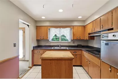 38 Jefferson Ave, Monessen, PA 15062 - Photo 4