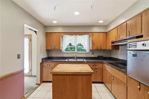 38 Jefferson Ave, Monessen, PA 15062 - Photo 4