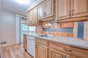 246 Timber Dr, Trafford, PA 15085 - Photo 16
