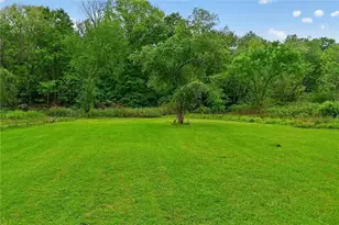 2975 Leechburg Rd, Pittsburgh, PA 15239 - Photo 18