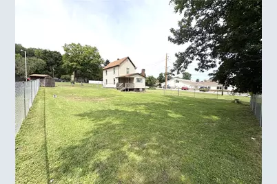 1303 1st Ave, Koppel, PA 16136 - Photo 4