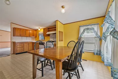 736 Regent Dr, Chartiers, PA 15301 - Photo 6