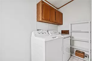 736 Regent Dr, Chartiers, PA 15301 - Photo 24