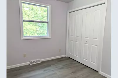 910 Burton, Youngwood, PA 15697 - Photo 12