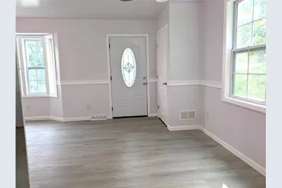 910 Burton, Youngwood, PA 15697 - Photo 8