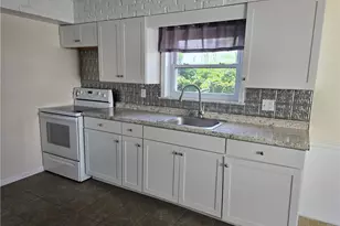 108 Wallace Ave, Leechburg Boro, PA 15656 - Photo 4