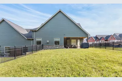 113 Hemingway Ln, Kennedy Township, PA 15108 - Photo 20