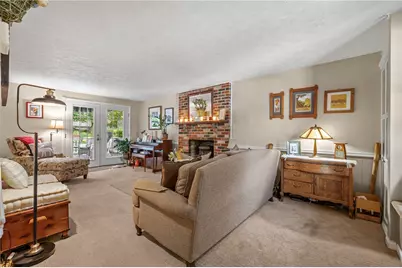 1628 Harvest Hill Dr, Pittsburgh, PA 15239 - Photo 6