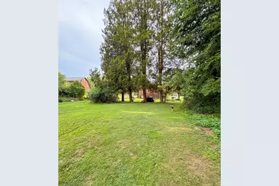 3941 New Castle Rd, Shenango Township, PA 16143 - Photo 6