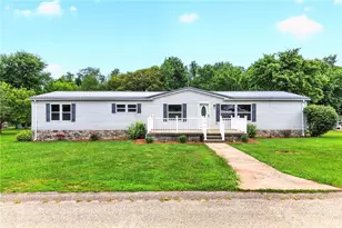 218 Florence Dr, Menallen Township, PA 15401 - Photo 2