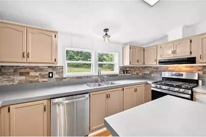 218 Florence Dr, Menallen Township, PA 15401 - Photo 18