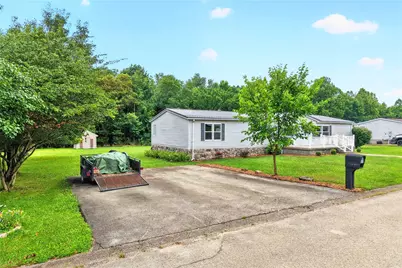 218 Florence Dr, Menallen Township, PA 15401 - Photo 4