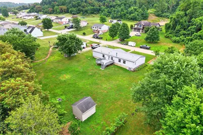 218 Florence Dr, Menallen Township, PA 15401 - Photo 12