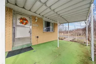 3818 Grant St, South Park, PA 15129 - Photo 4