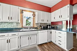 656 Browns Ferry Rd, Carmichaels-Cumberland, PA 15320 - Photo 18