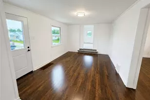 11384 James St, North Huntingdon, PA 15642 - Photo 2