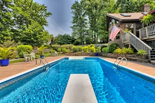 651 Buckingham Dr, Hempfield Township, PA 15601 - Photo 36