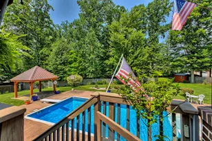 651 Buckingham Dr, Hempfield Township, PA 15601 - Photo 38