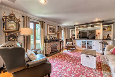 651 Buckingham Drive, Hempfield Township, PA 15601 - Photo 8