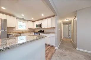 419 Old Hickory Dr, Pittsburgh, PA 15235 - Photo 8