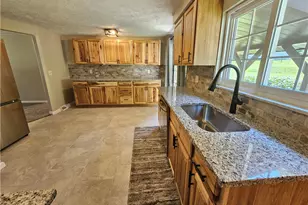 113 Muldoon Rd, Franklin Township, PA 16001 - Photo 10