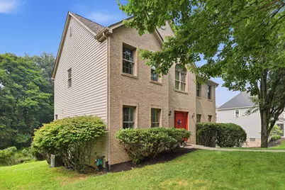 807 Wyngold Drive, Pittsburgh, PA 15237 - Photo 2