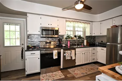 919 Fayette Ave, Belle Vernon, PA 15012 - Photo 2