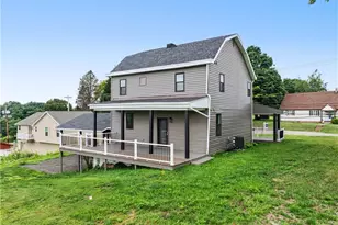 1076 Chapel Rd, Center Township, PA 15061 - Photo 6
