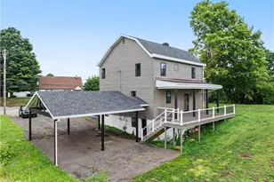 1076 Chapel Rd, Center Township, PA 15061 - Photo 4