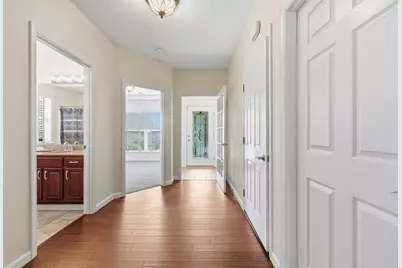 401 River Glen Dr, Economy, PA 15005 - Photo 4
