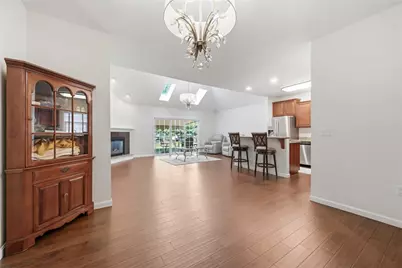 401 River Glen Dr, Economy, PA 15005 - Photo 10