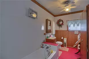 409 E Reynolds St, New Castle, PA 16101 - Photo 26