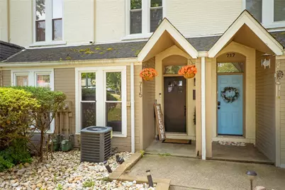 715 Chautauqua Ct, Pittsburgh, PA 15214 - Photo 2