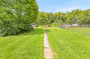 557 Railroad St, Windber, PA 15963 - Photo 4