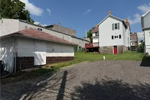 1612 Broad St, South Greensburg Boro, PA 15601 - Photo 22