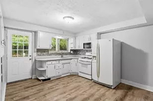 330 Nesbitt St, Collier Township, PA 15106 - Photo 6
