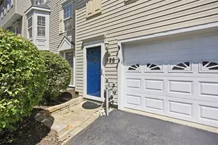 326 Winners Cir, North Strabane, PA 15317 - Photo 2
