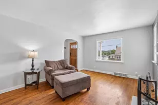 201 S 6th St, Youngwood, PA 15697 - Photo 6